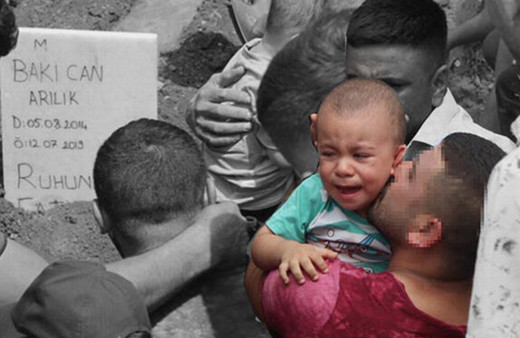 İzmir'de küçük Bakican son yolculuğuna uğurlandı