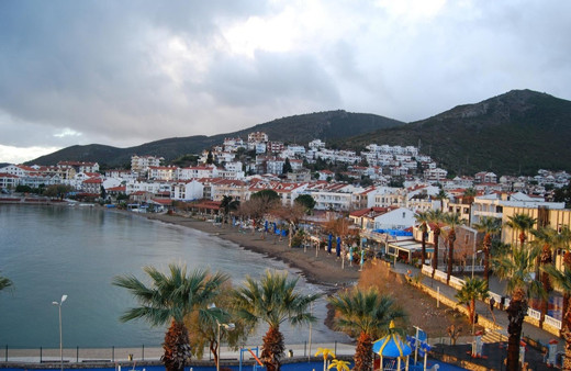 Dünyanın en zengin insanı Datça’da demir attı