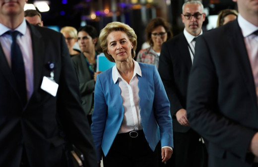AB Komisyonu Başkanlığına Ursula von der Leyen seçildi