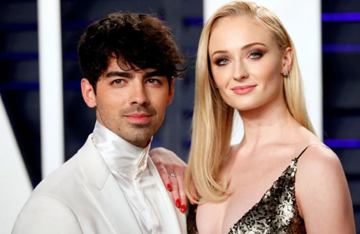 Game of Thrones'un yıldızı Sophie Turner eşi Joe Jonas ile tropikal balayında!