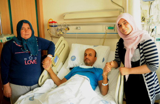 Eşleriyle hem hayatlarını hem böbreklerini paylaştılar!