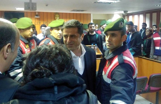 Selahattin Demirtaş'ın olay savunması! Kafamın tası atıyor 100 yıl da verseniz...