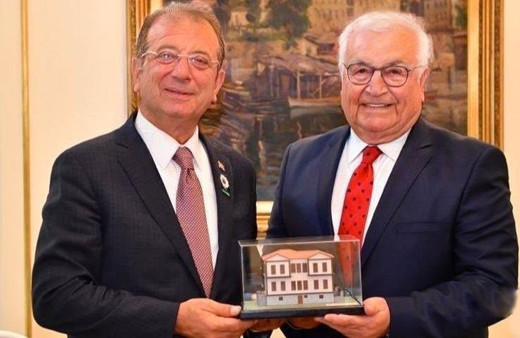 Kırklareli Belediye Başkanı yaşlandırılmış fotoğraflarına isyan etti