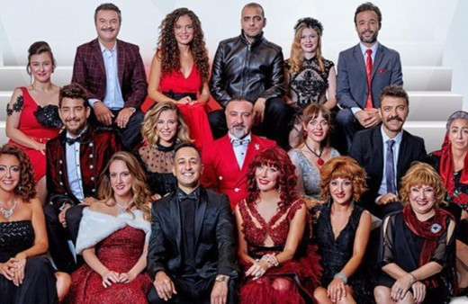 Gülse Birsel paylaştı Jet Sosyete setinden ilk görüntü geldi!