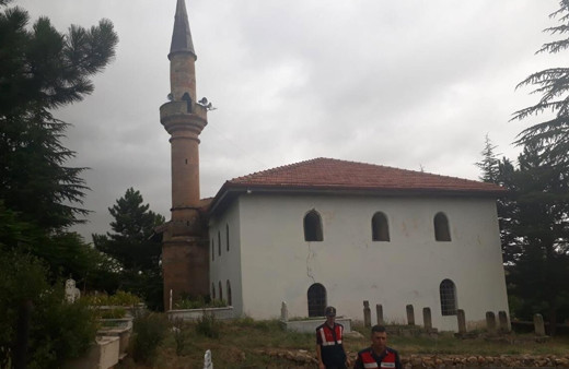 İmam minareden düştü! Ağır yaralı