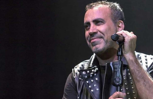 Haluk Levent evlenen çiftin 'düğününü bastı'