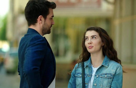 Afili Aşk'ta  beyin yakan sahne! Türk televizyonlarında bunu da gördük