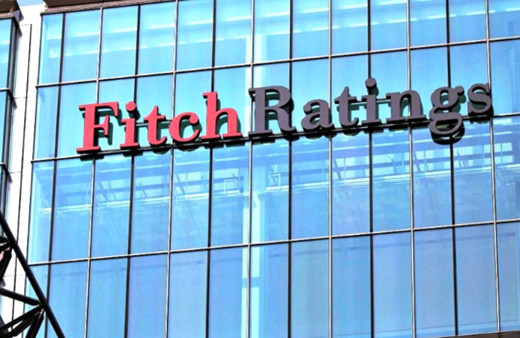 Fitch 14 Türk bankasının notunu düşürdü