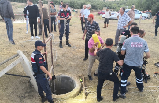 Bucak'ta anne, oğlu ve ikiz kardeşi temizledikleri kuyuda öldü