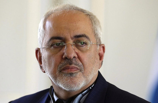 Zarif Bolton'un, İngiltere'yi bataklığa çekmeye çalıştığını iddia etti