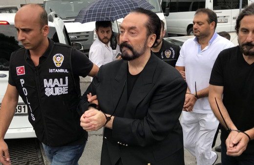 Adnan Oktar Davası yaklaşık 1,5 ay aralıksız sürecek