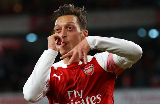 Mesut Özil'den Khedira'ya bomba öneri: Fener'e gitmelisin