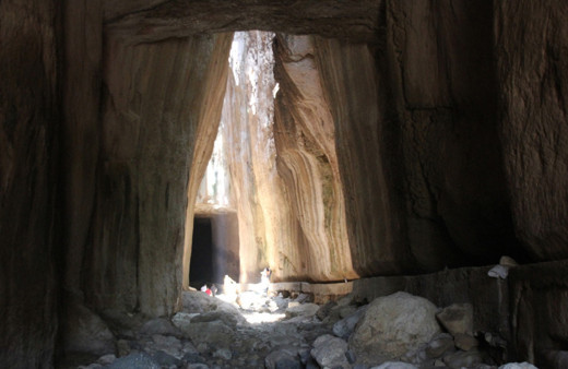 Dünyanın elle yapılan en büyük tüneli! Bin esire yaptırılmış