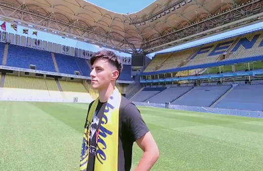 Eljif Elmas, Fenerbahçe'ye veda etti