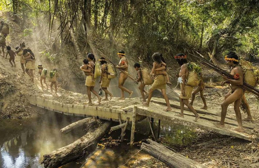 Amazon ormanlarında ilkel Awa Kabilesi üyelerinin yeni görüntüleri ortaya çıktı