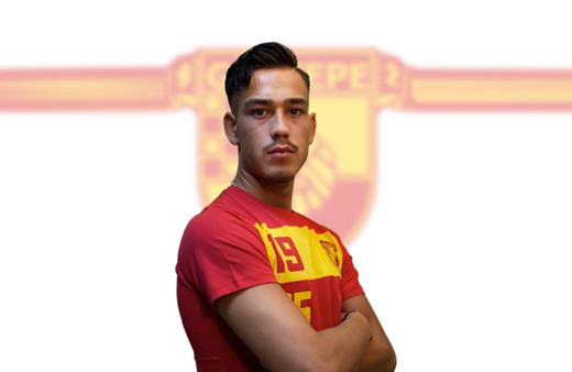 Hüseyin'den Göztepe'ye 5 yıllık imza