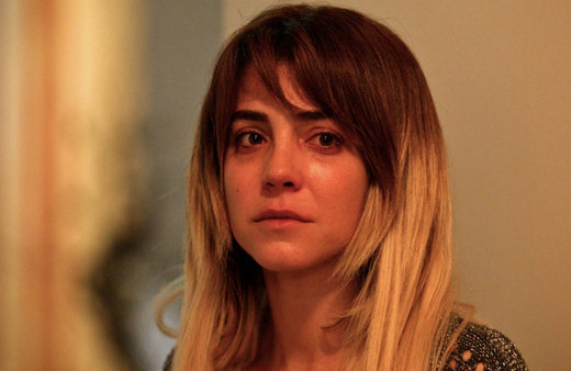 Kadın'daki paspal Ceyda kırmızı bikini giydi Gökçe Eyüpoğlu pozları yaktı!