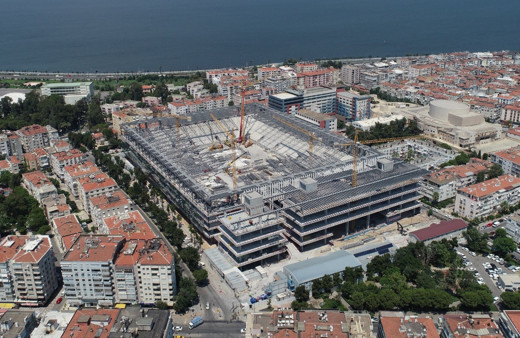 Göztepe Stadı yükseliyor! Eylül’de çimler serilecek 