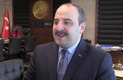 Bakan Varank'tan müjdeli haber! Türkiye’nin ilk millî mikro işlemcisi yolda