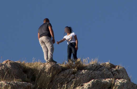 Van'da genç kız terk ettiği sevgilisini kurtardı