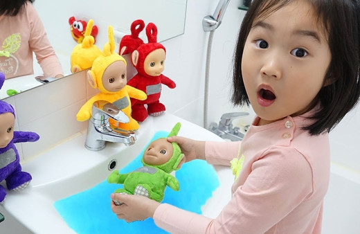 6 yaşındaki YouTuber Boram'ın kazandığı para dudak uçuklattı