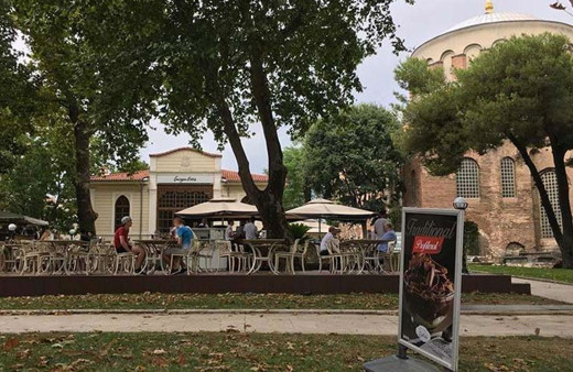 Kadir Topbaş'ın yeğeni Topkapı'daki işletmesine 40 masa daha koydurdu