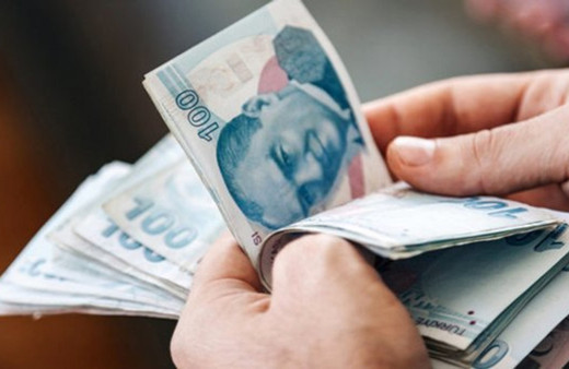 Memur maaşı geçen yıla göre aylık olarak 164 lira kaybetti