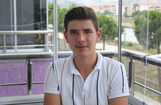 Bu lise öğrencisine bir anda ilham gelince şaşırtıcı icatlar yapıyor