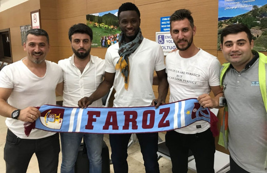 Trabzonspor'un yeni transferi Obi Mikel Trabzon'a ayak bastı