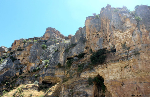 Adıyaman'da 1800 yıllık mağaraların gizemi çözülüyor! İçerisine ilk kez girildi