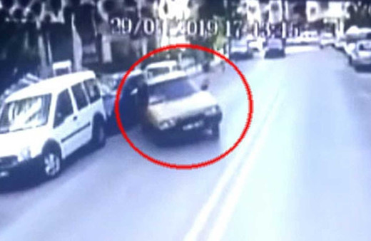 Denizli'de korkunç kaza! Ehliyetsiz sürücü belediye otobüsüne böyle çarptı