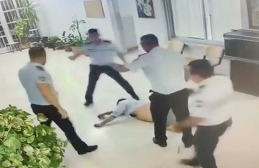 Ercan Havalimanı’nda polis şiddeti tepki çekti