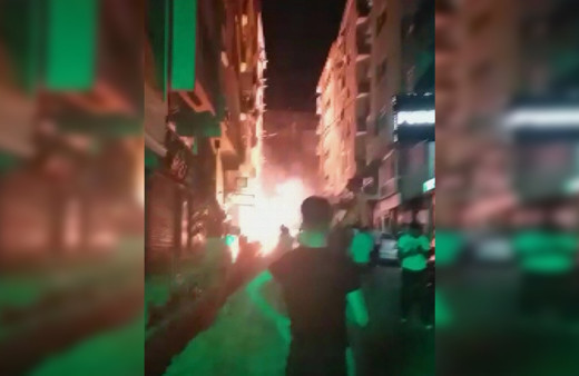 İstanbul Şirinevler'de kablolardaki patlamalar korkuttu