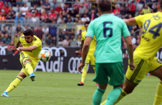 Ozan Tufan 30 metreden Real Madrid'i avladı yabancı spiker kendinden geçti