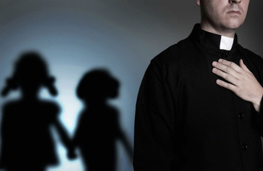 İtalya'da bir rahip tacizden gözaltına alındı