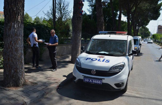 Aydın'da bir kişi tedavi gördüğü hastanede kendisini bıçakladı