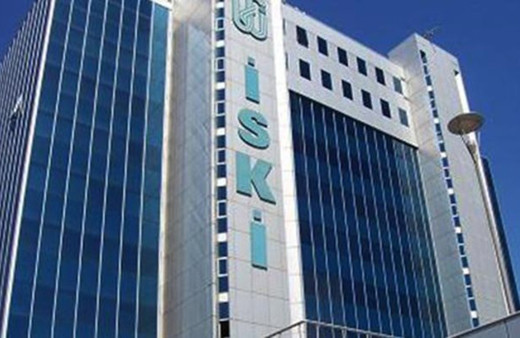 İSKİ açıklama yaptı! Arnavutköy'deki dere neden mavi renkte akıyor?