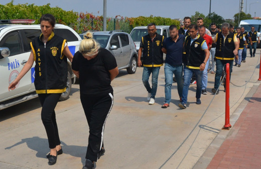 Adana'da 4 milyon 795 bin Euro'yu çalmışlardı! Tatile çıkamadılar