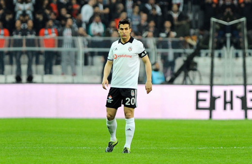 Necip Uysal'dan Beşiktaş'a kötü haber