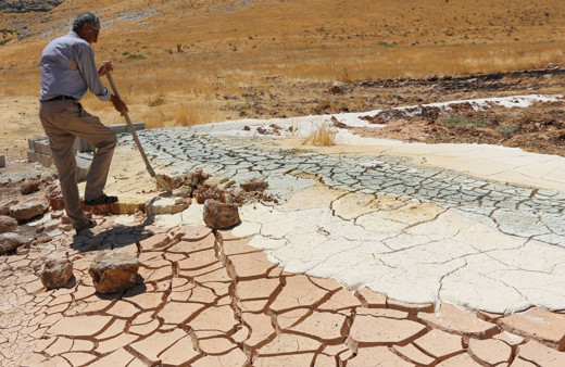 Sadece su kuyusu açtırmak istemişti sondaj ortaya çıkan görüntüyle şaşkına döndü
