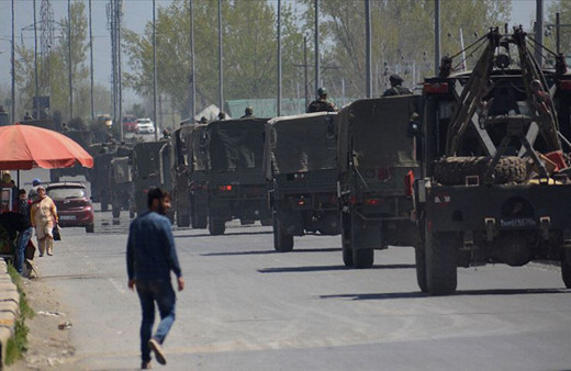Hindistan Cammu Keşmir'in özel statüsünü ortadan kaldırdı