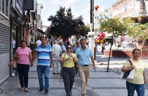Vatandaşlar sokağa çıkamıyor Edirneli vatandaşlar isyan ediyor