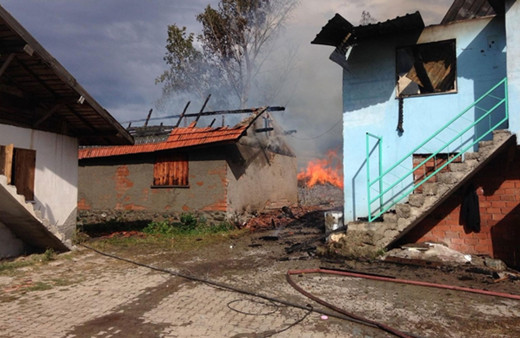Çorum'daki yangında 7 ev kullanılamaz hale geldi