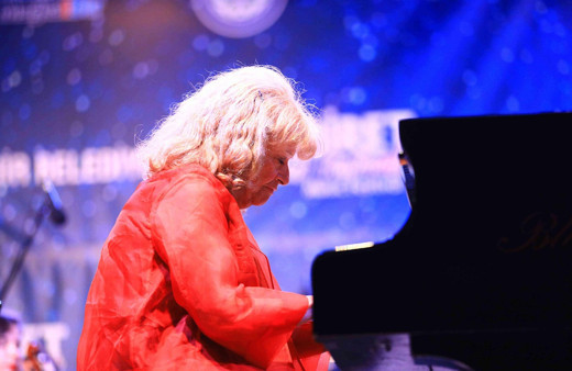 Muğla Marmatis'te İdil Biret ile piyano rüzgarı esti