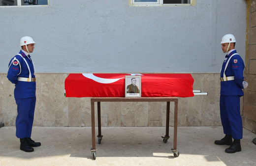 Kırşehir'de Kıbrıs Gazisi Bekir Aydın'a son görev! Ailesi ve sevenleriyle uğurlandı