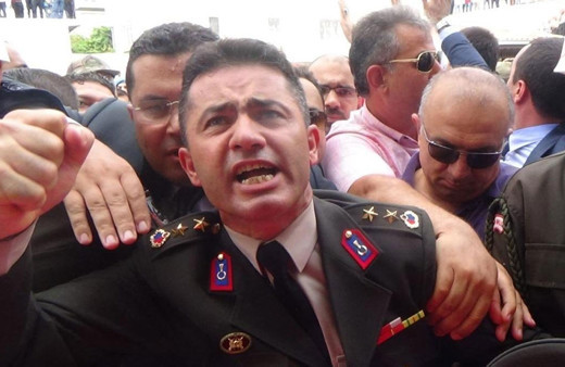 Gökçek hakkında silahlı terör örgütü üyeliğinden suç duyurusu!