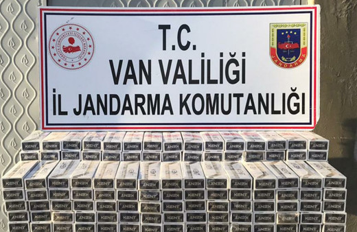 İran sınırında 4 bin 800 paket kaçak sigara ele geçirildi