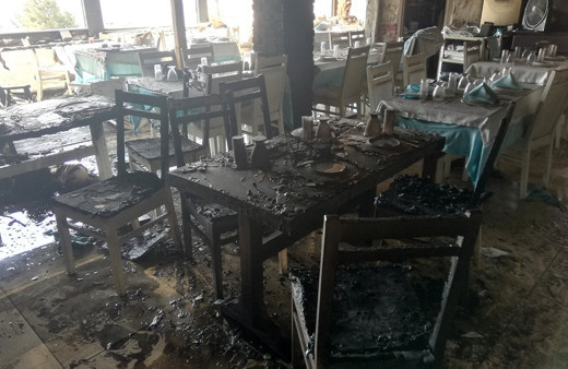 Maaşını vermeyen restoranı benzin döküp yaktı!