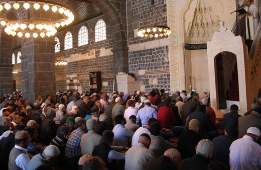 Sela nedir ne için okunur sela ne zaman okunur Türkçe anlamı nedir?