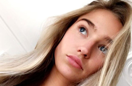 Fenerbahçeli Zanka'nın sevgilisi güzelliğiyle göz dolduruyor!